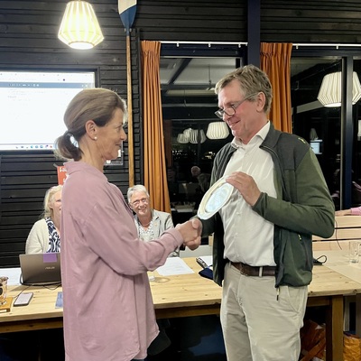 ah-schaal-voor-lise-klausen